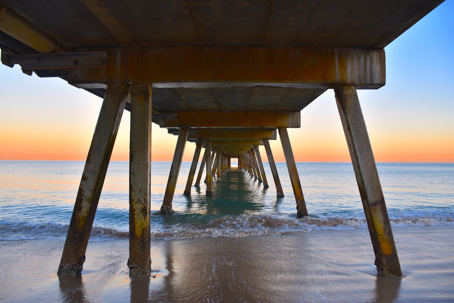 glenelg beach adelaide